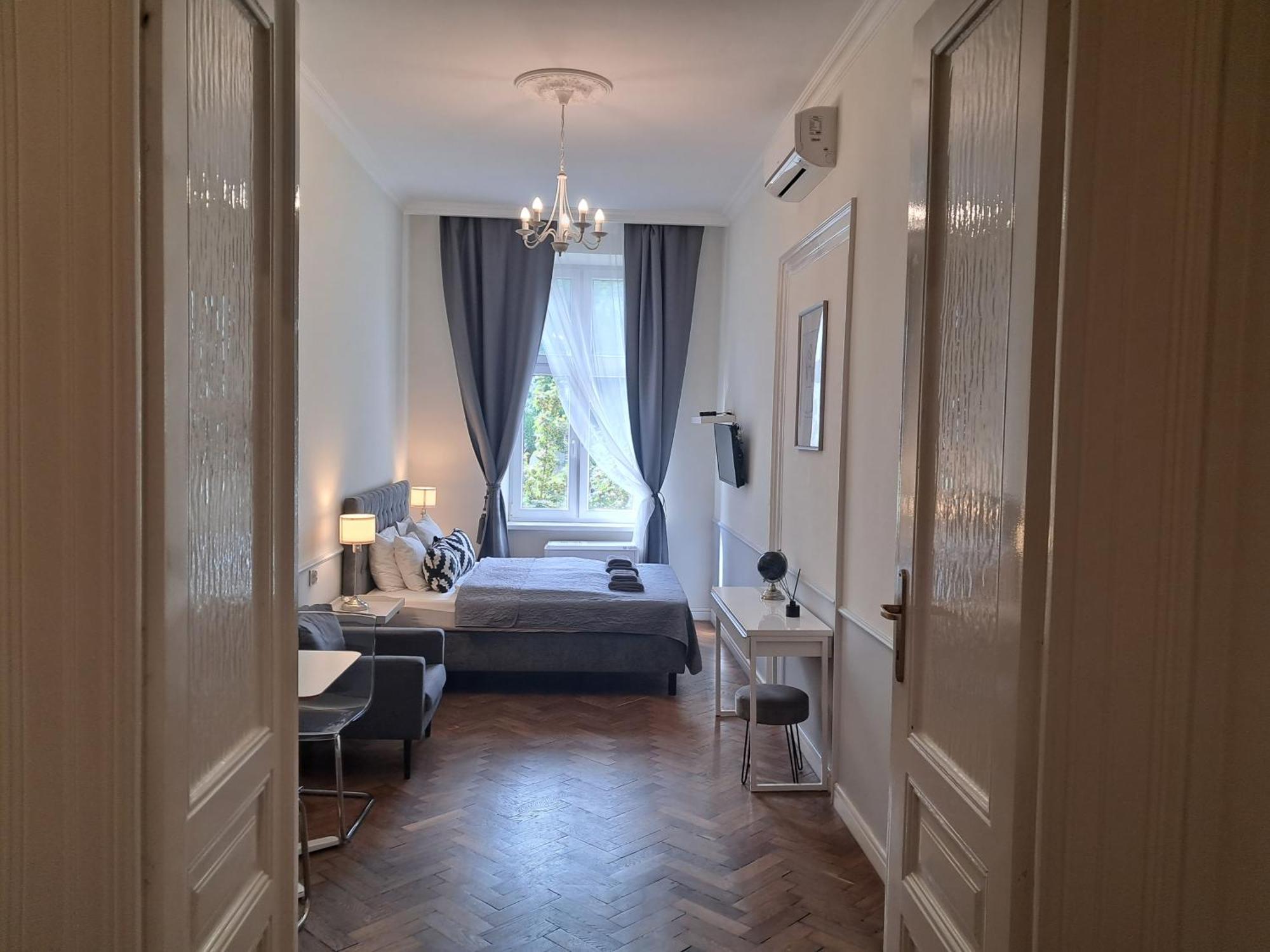 Angel House Aparthotel Krakow Bagian luar foto