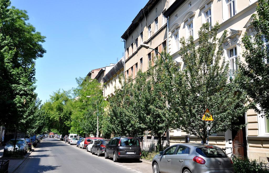 Angel House Aparthotel Krakow Bagian luar foto