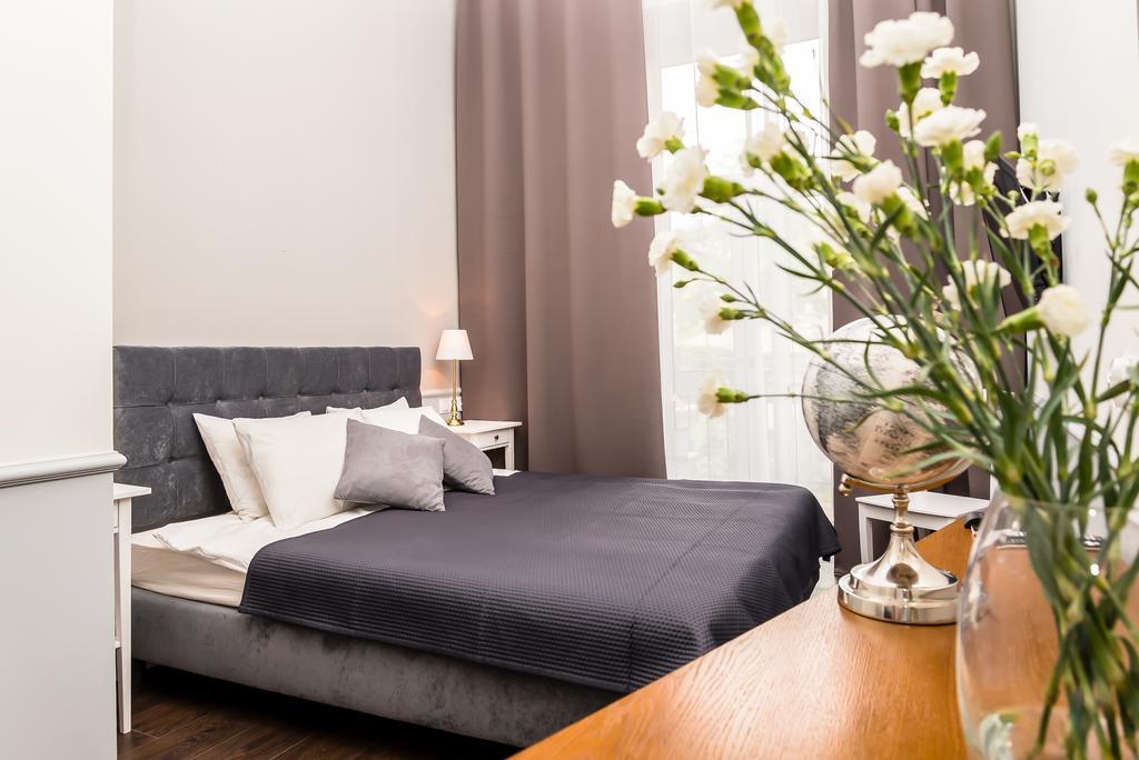 Angel House Aparthotel Krakow Bagian luar foto