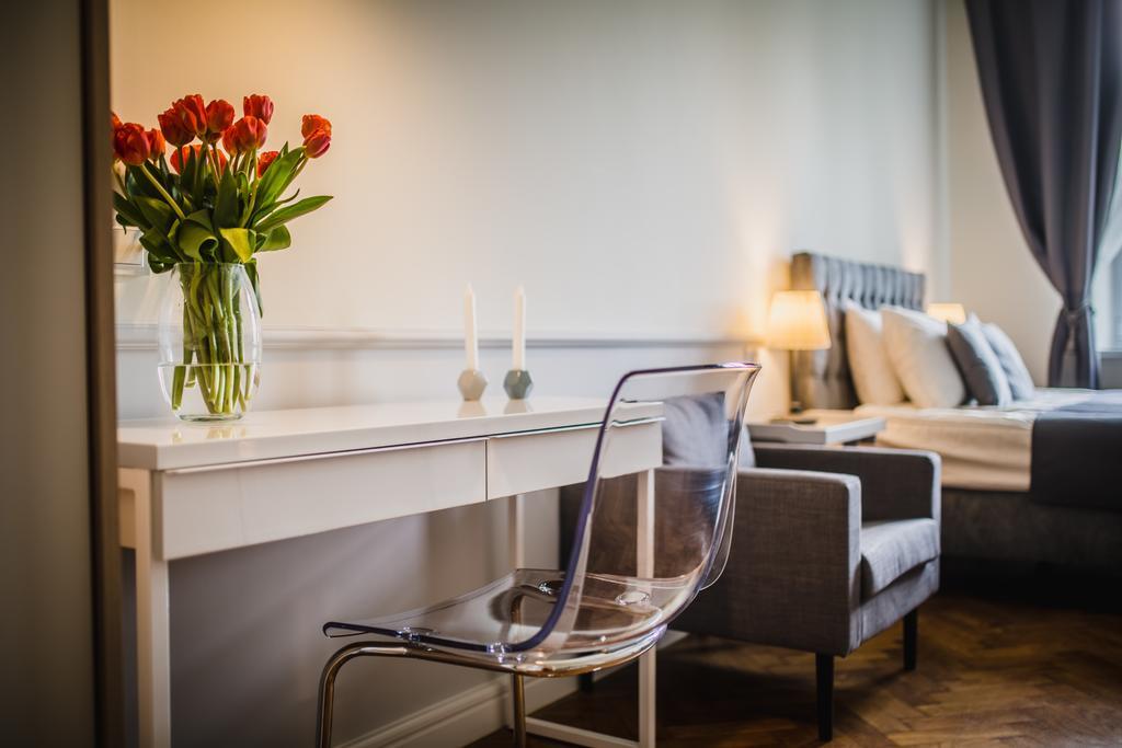 Angel House Aparthotel Krakow Bagian luar foto